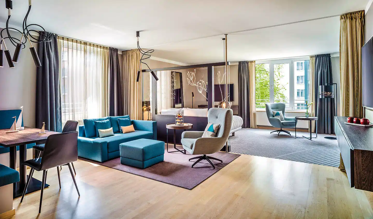 Le Méridien Hamburg Lobby