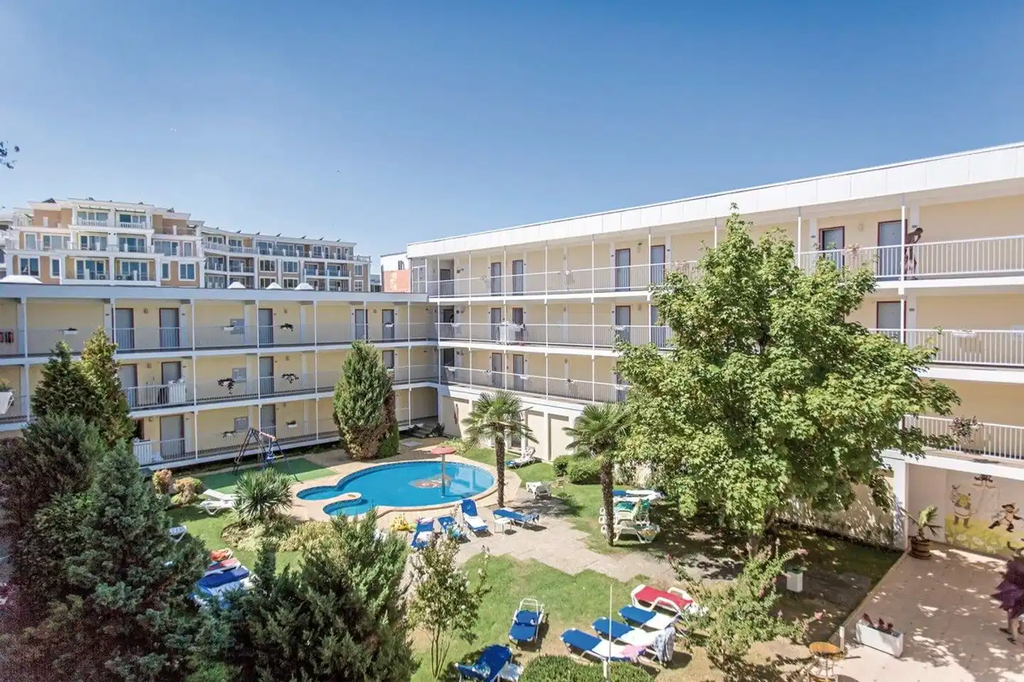 Hotel Longosa Aussenansicht