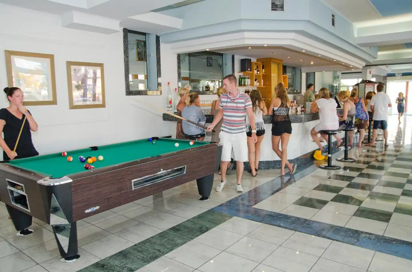 Kosta Palace Sport und Entertainment