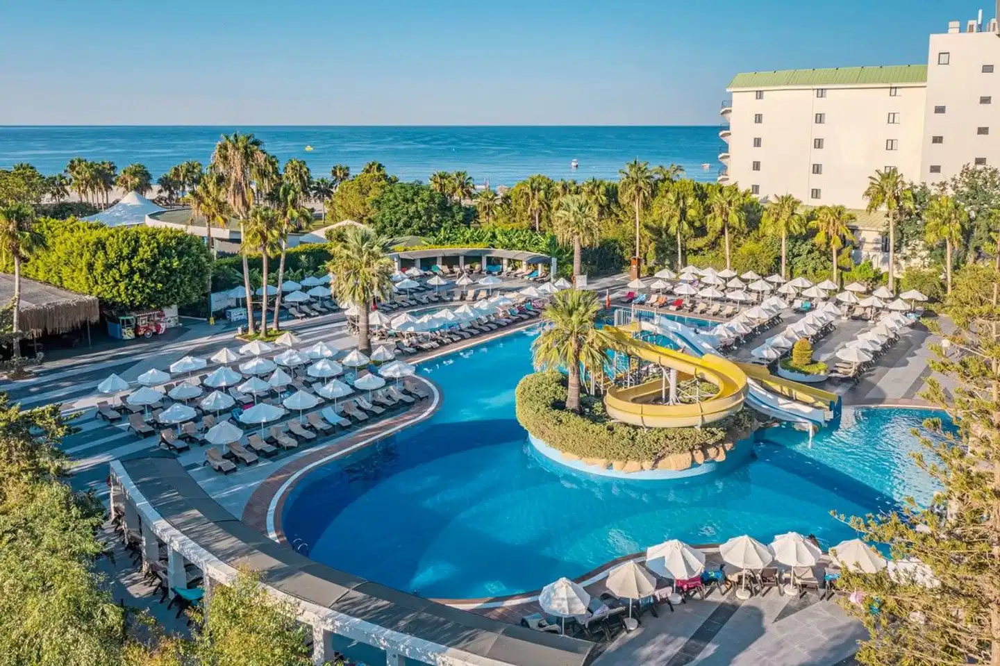 Washington Resort Hotel Pool