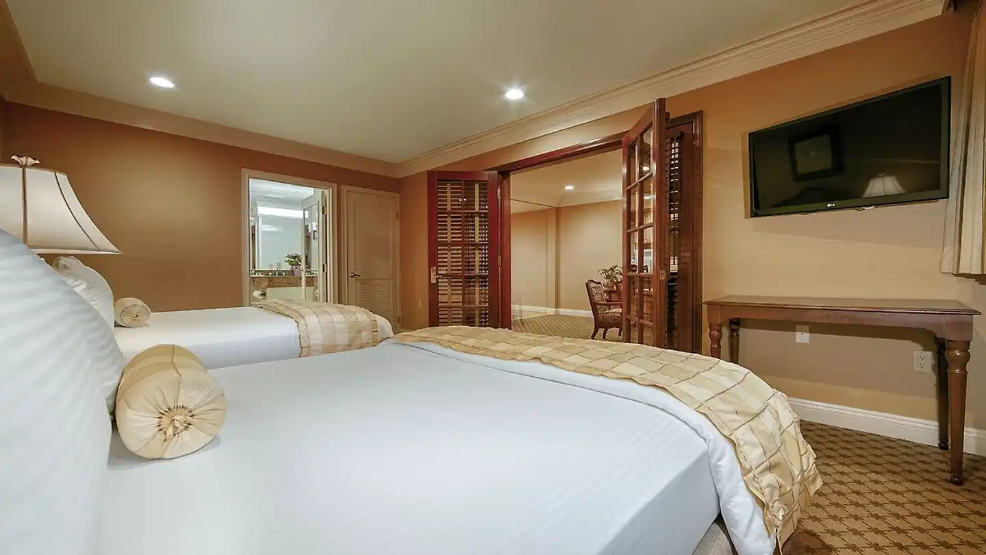 Best Western Plus Sunset Plaza Hotel Wohnbeispiel