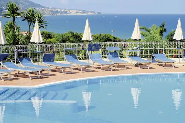 Scoglio del Leone Pool