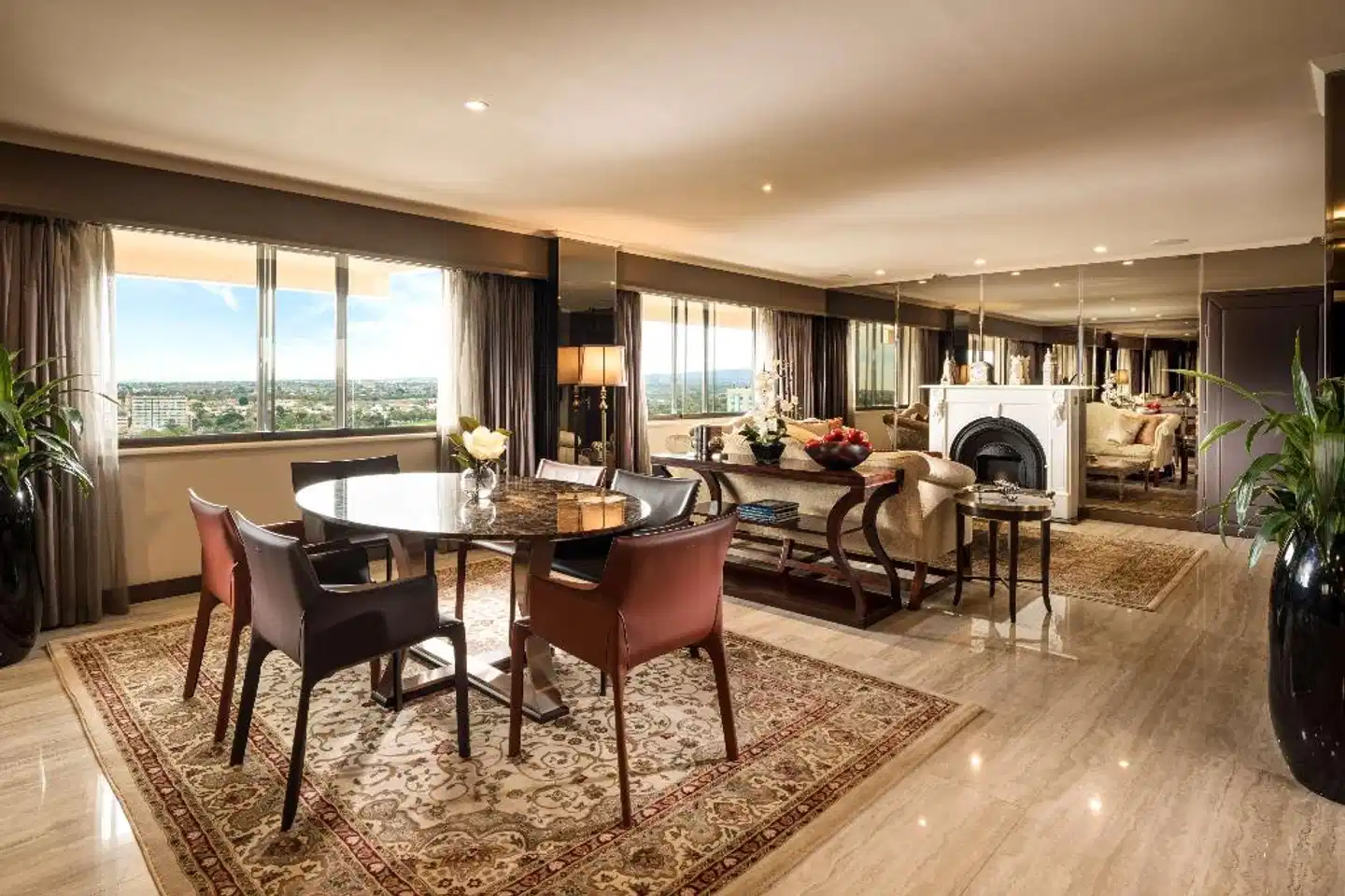 Stamford Plaza Adelaide Lobby