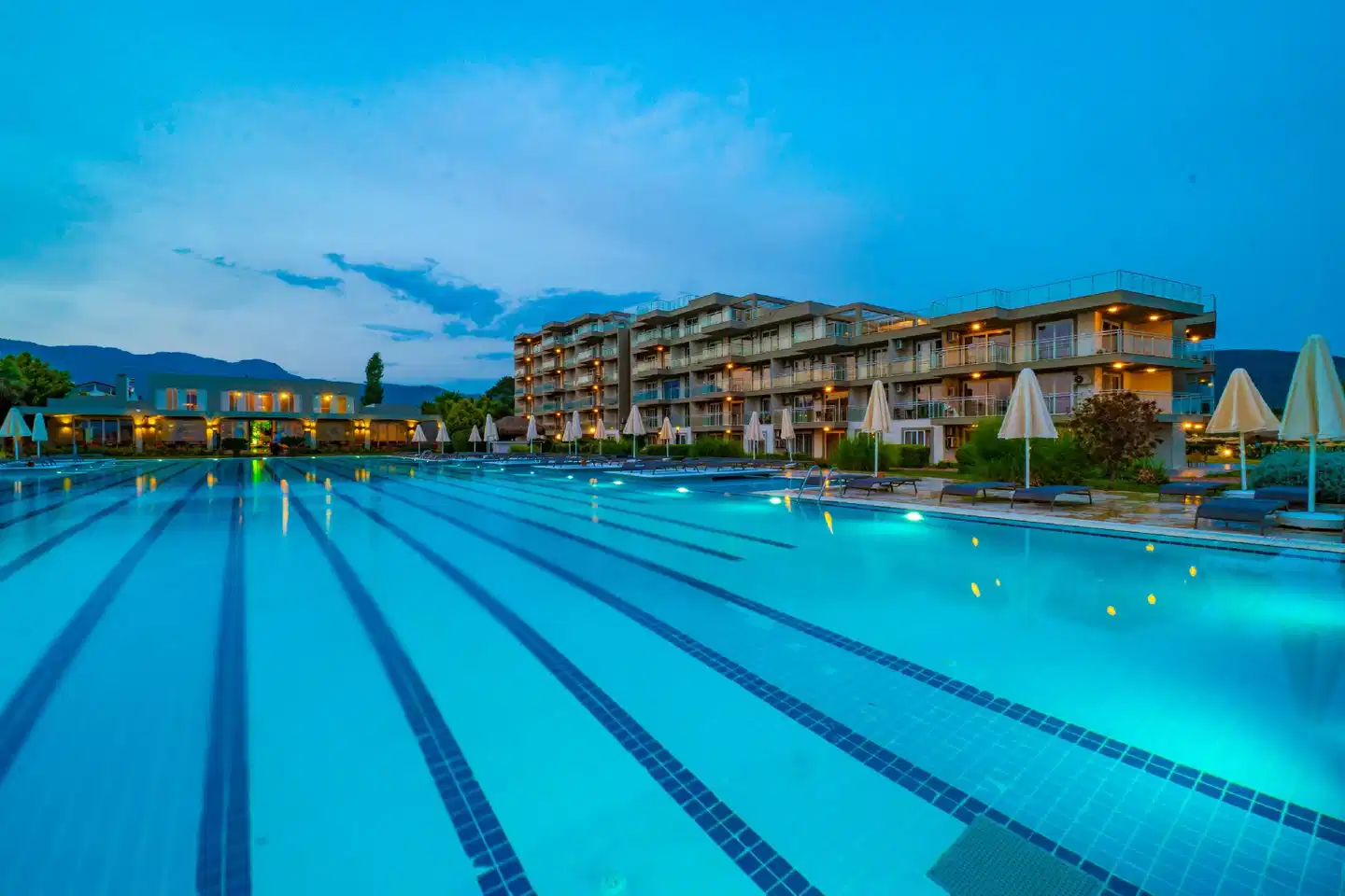 Karya Family Resort Hotel Pool