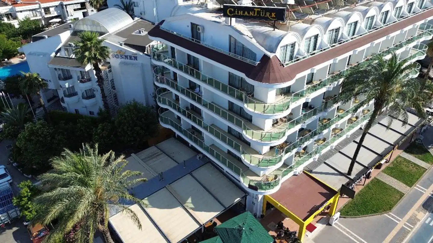 CihanTürk Hotel Aussenansicht