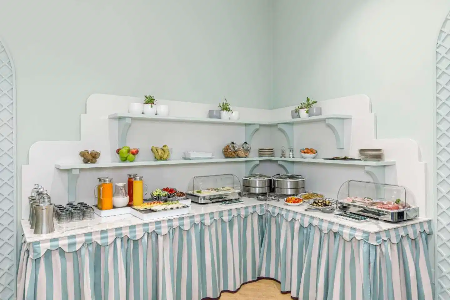 Room Mate Isabella Modellaufnahme