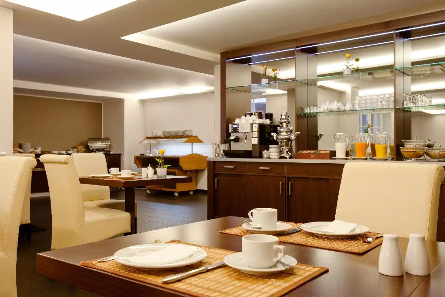 Vienna Townhouse Batschari Baden-Baden Restaurant