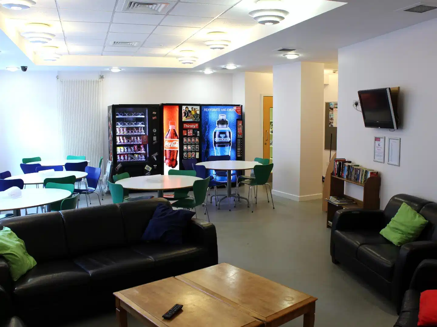 Edinburgh Central Youth Hostel Lobby