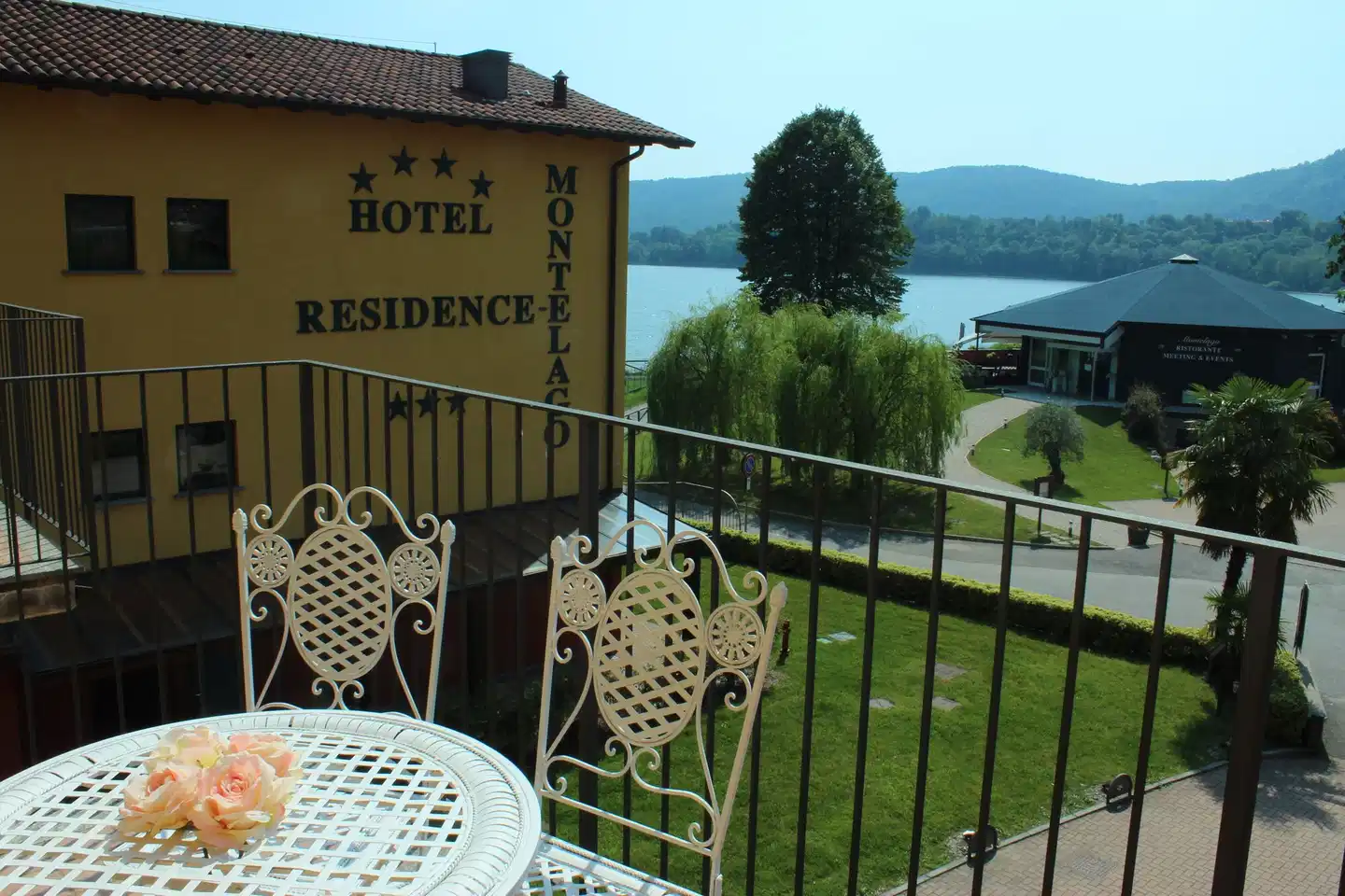 Hotel Residence Montelago Terrasse