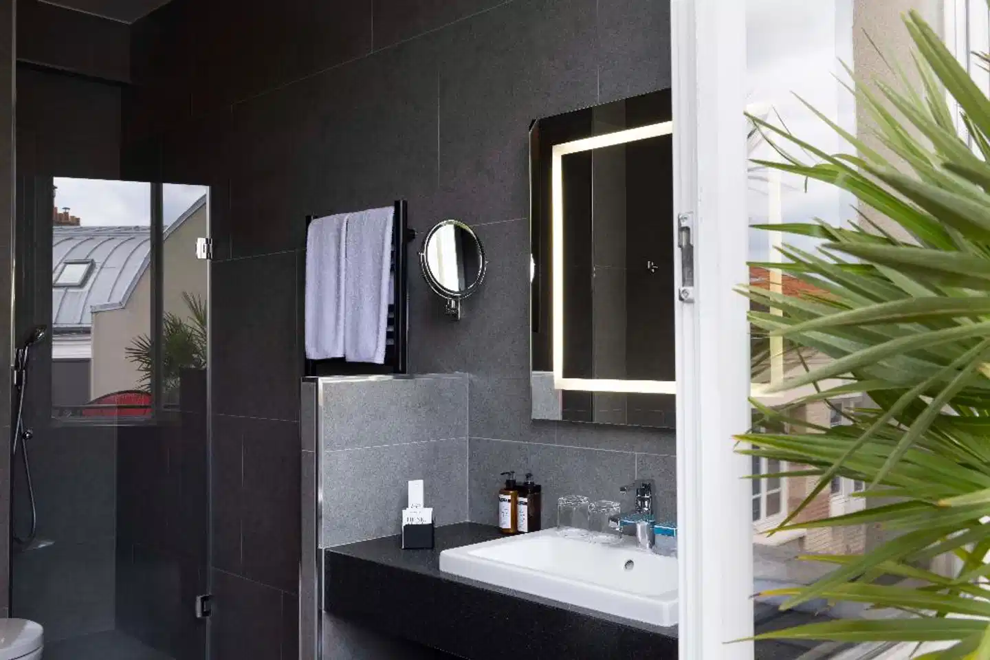 Hôtel Opéra Liège Badezimmer