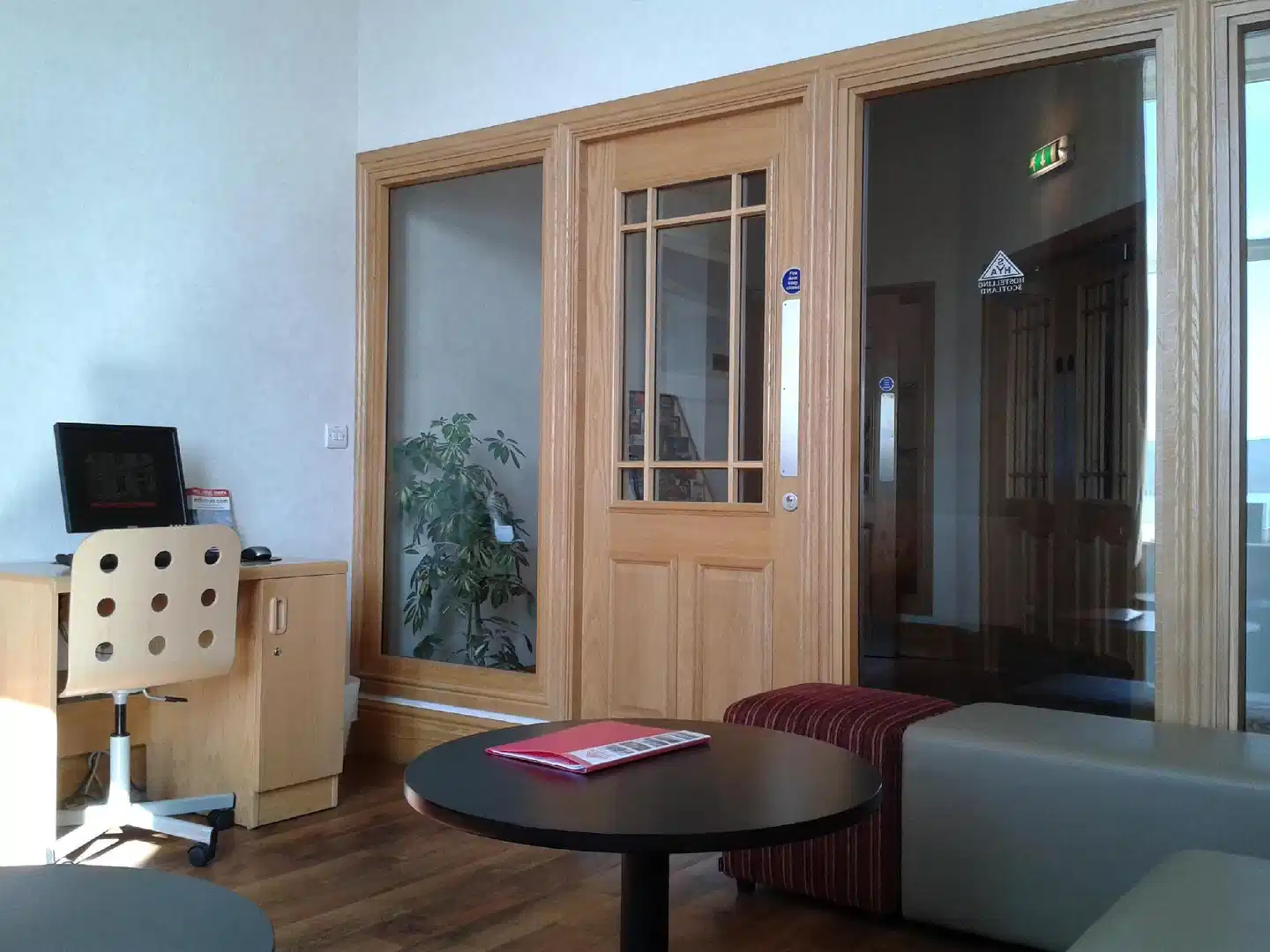 Oban Youth Hostel Terrasse