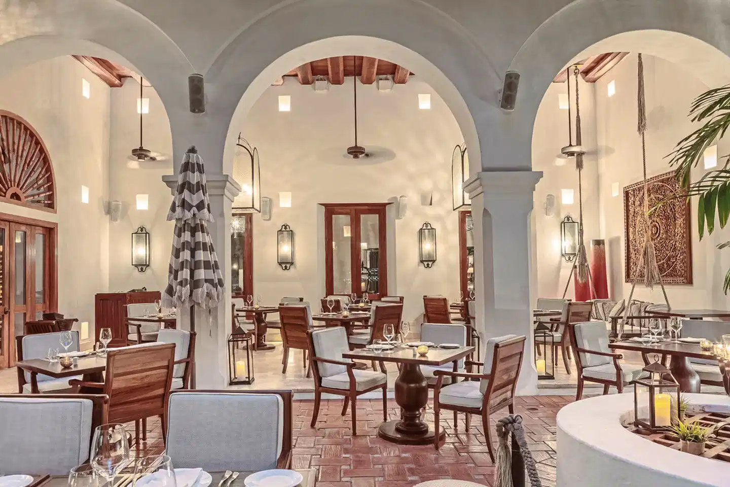 Casa San Augustin Lobby