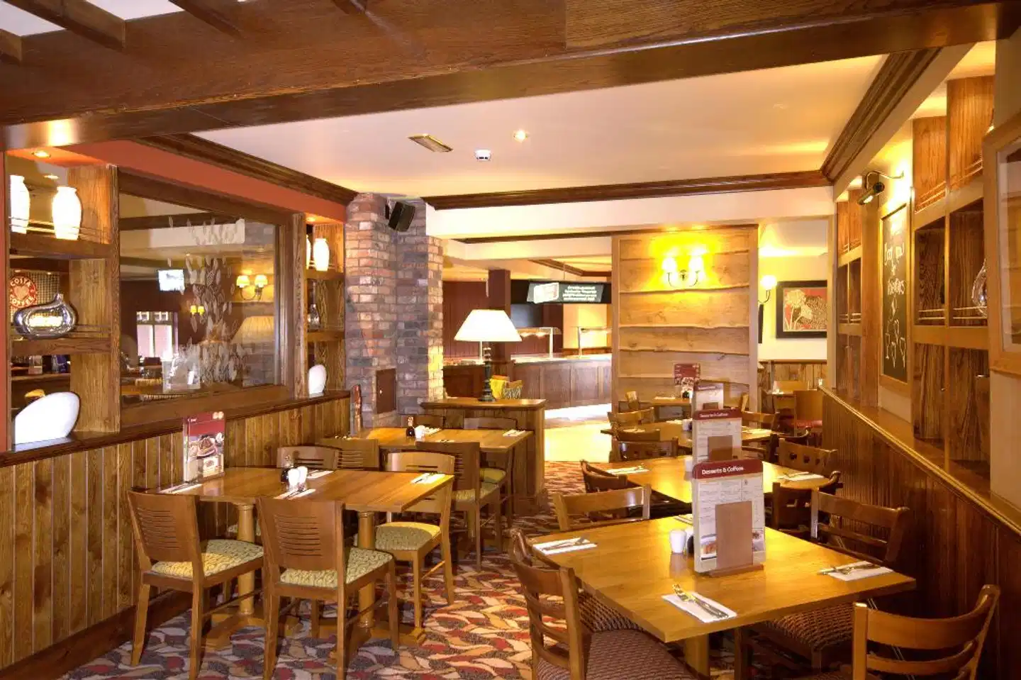 Premier Inn Dumbarton-loch Lomond Bar