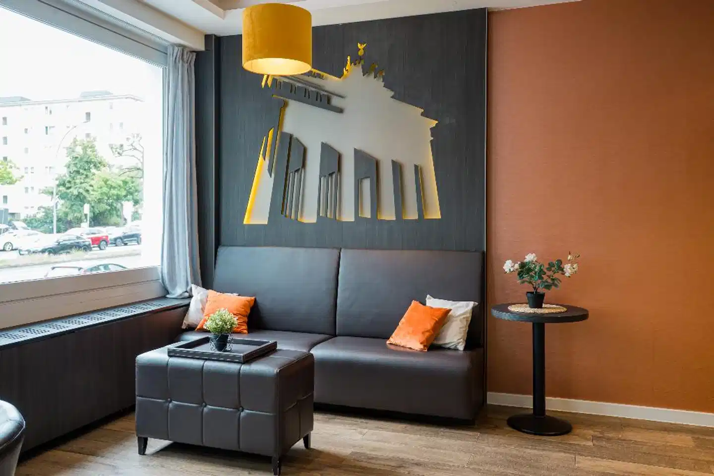 Homaris West Side Lobby