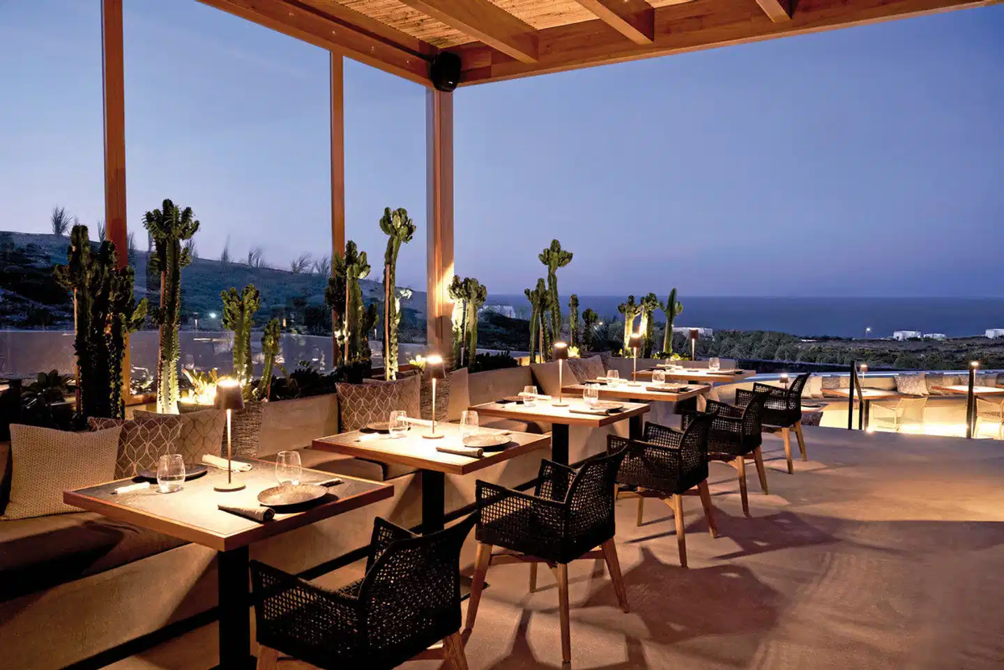 Magma Resort Santorini Restaurant