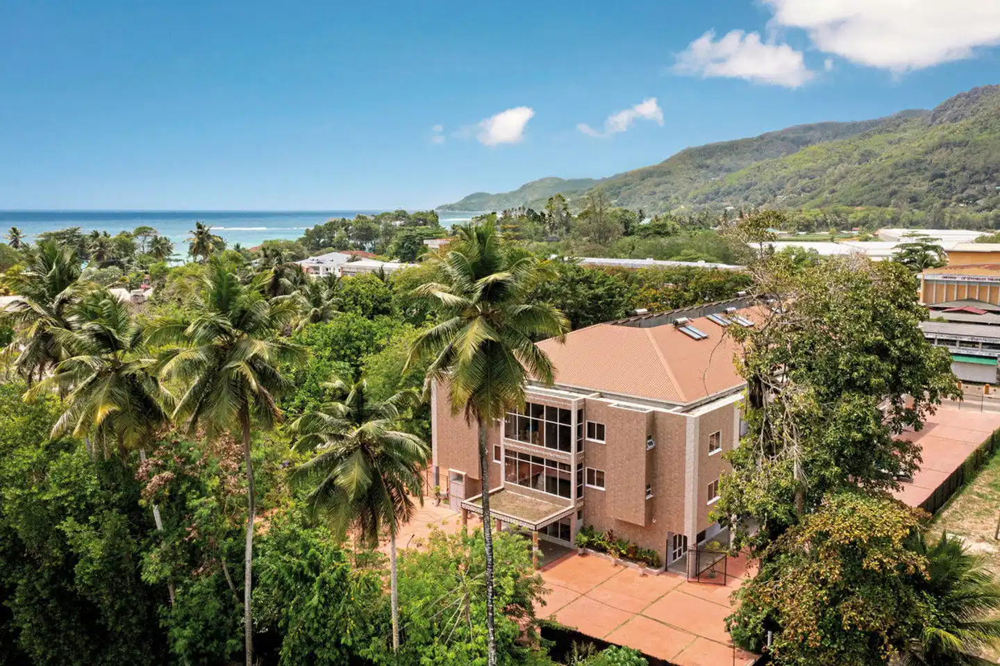 Royale Suites Luxury Apartments Aussenansicht