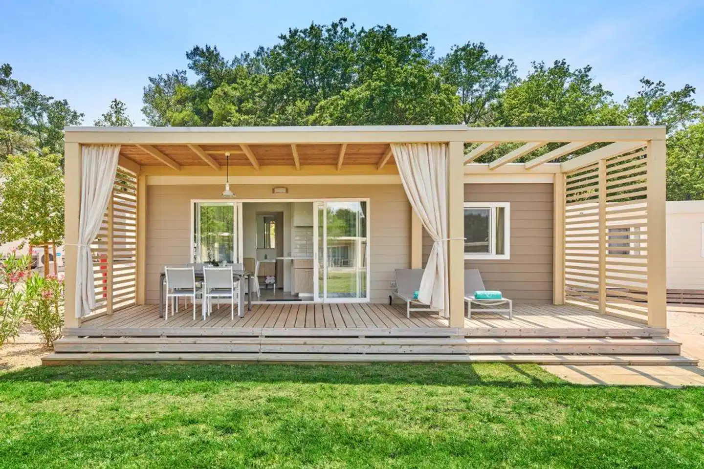 Camping Stella Maris Mobile Homes Aussenansicht