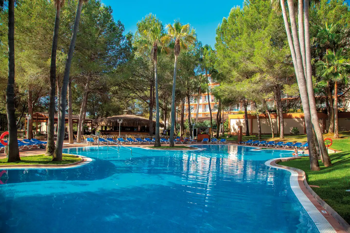 Valentin Grand Park Suite Hotel Pool