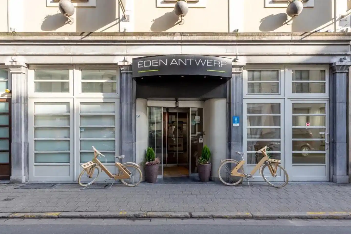 Eden Antwerp by Sheetz Hotels Aussenansicht