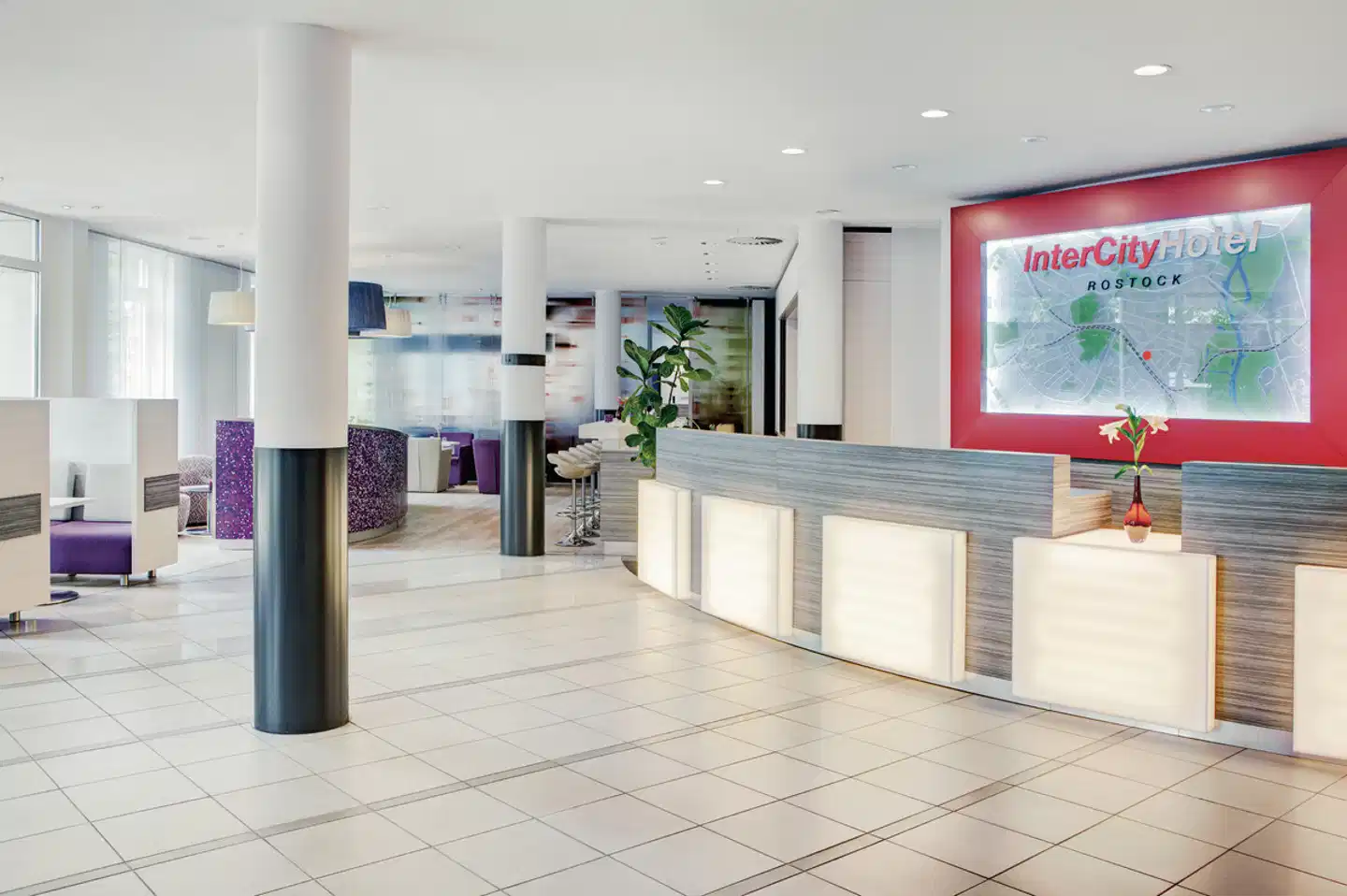 IntercityHotel Rostock Lobby