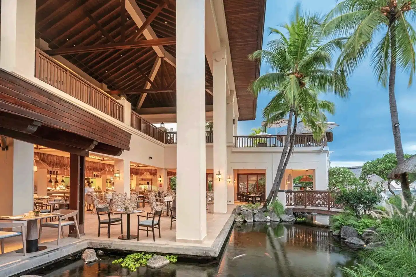 Hilton Mauritius Resort & Spa Bar