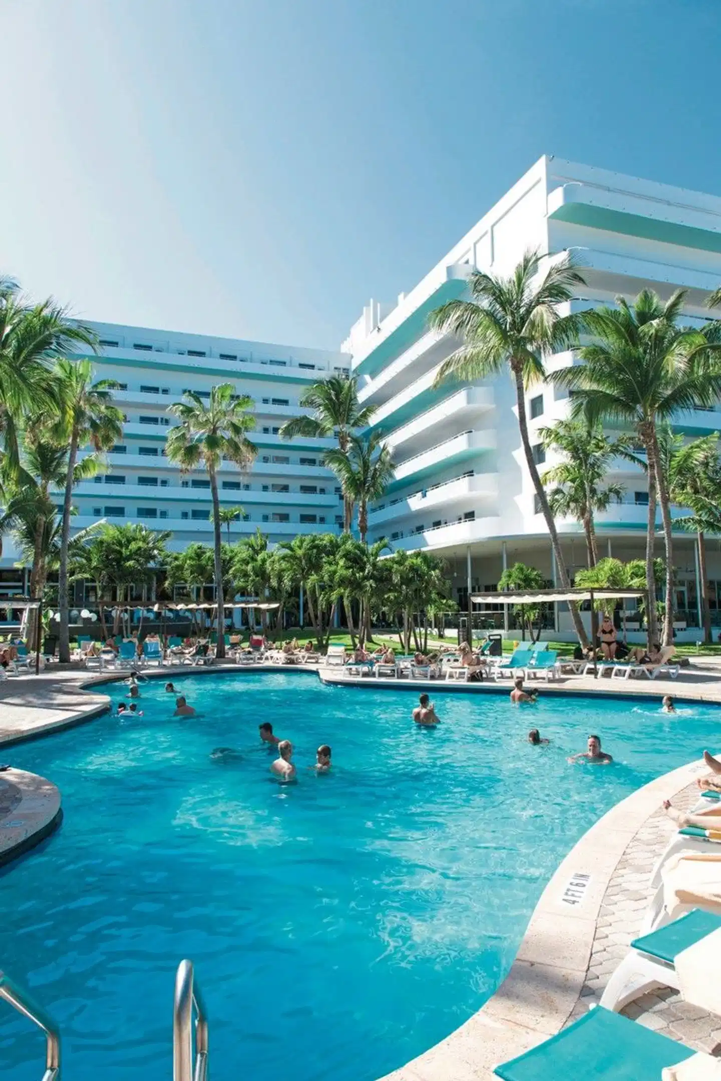 RIU Plaza Miami Beach Pool