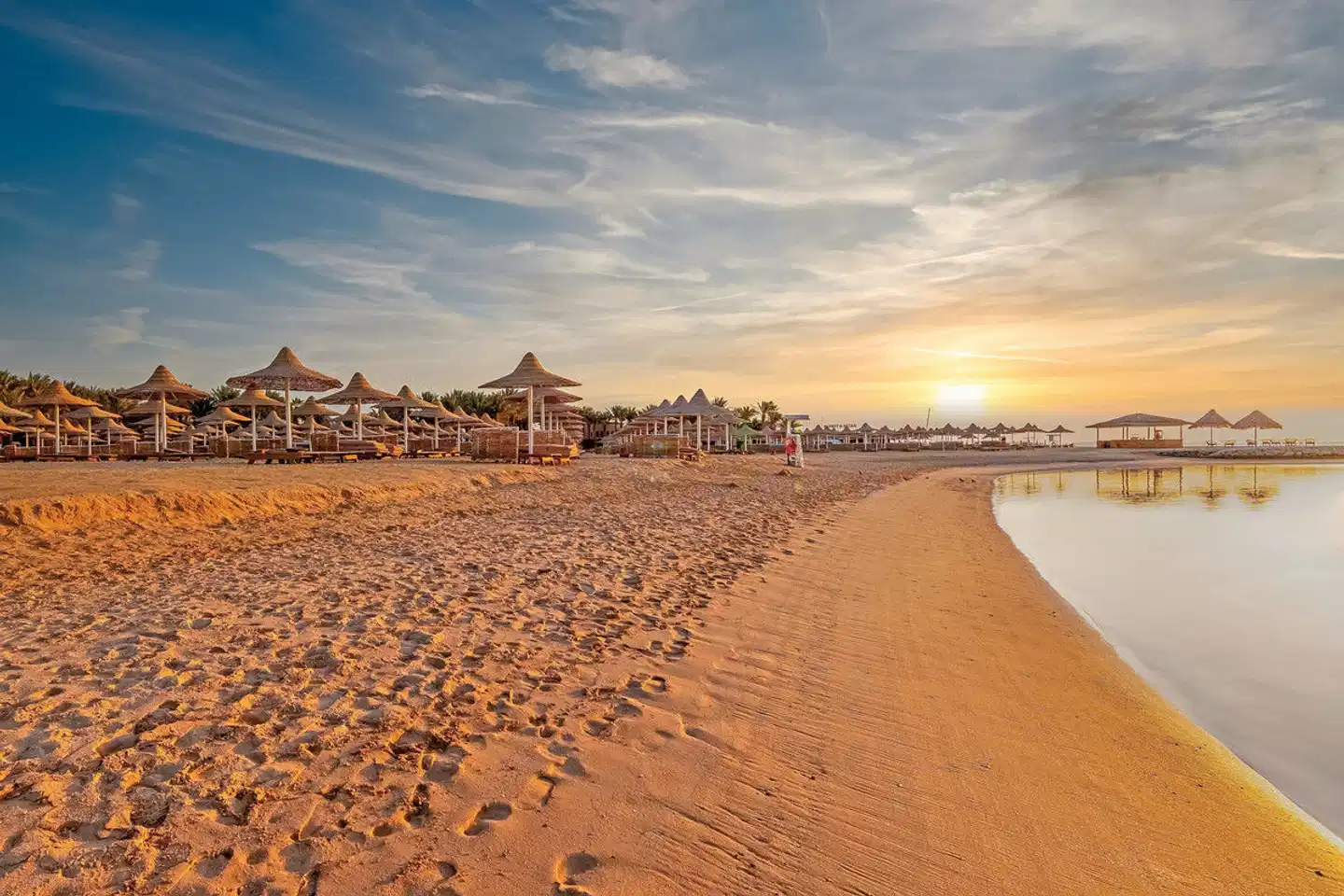 Siva Grand Beach Hotel Landschaft