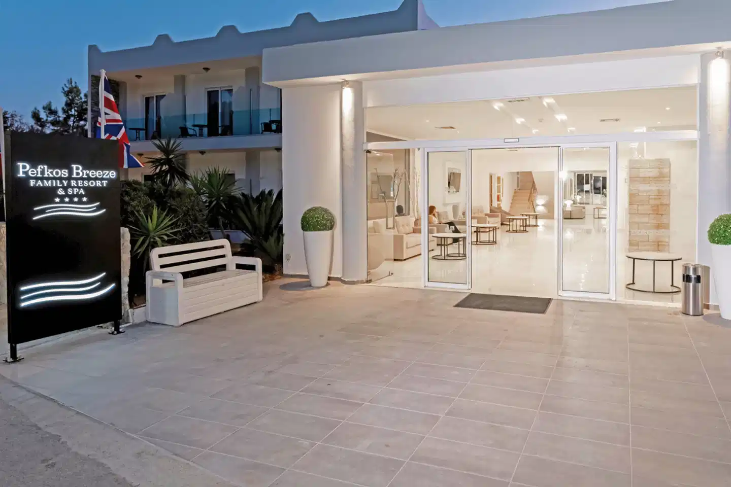 Pefkos Breeze Family Resort & Spa Aussenansicht