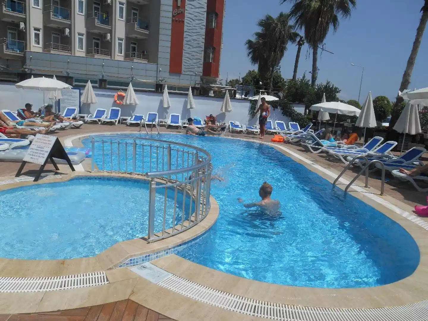 Parador Beach Hotel Pool