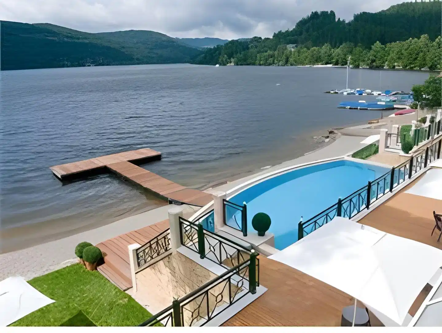 Treschers Schwarzwaldhotel am See Pool