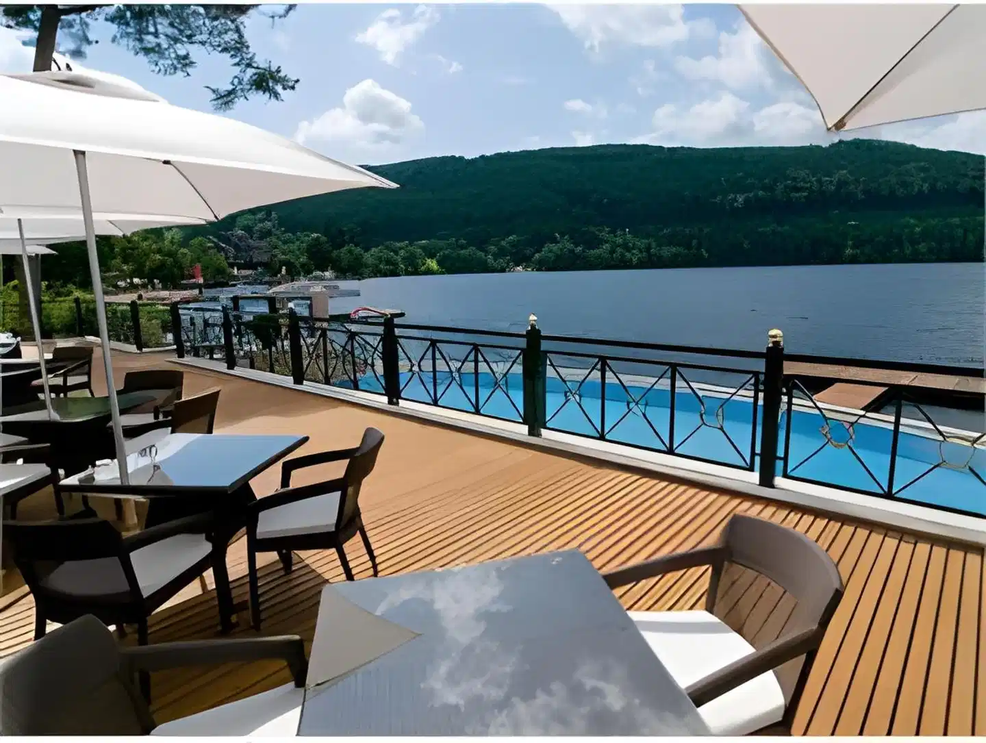 Treschers Schwarzwaldhotel am See Terrasse