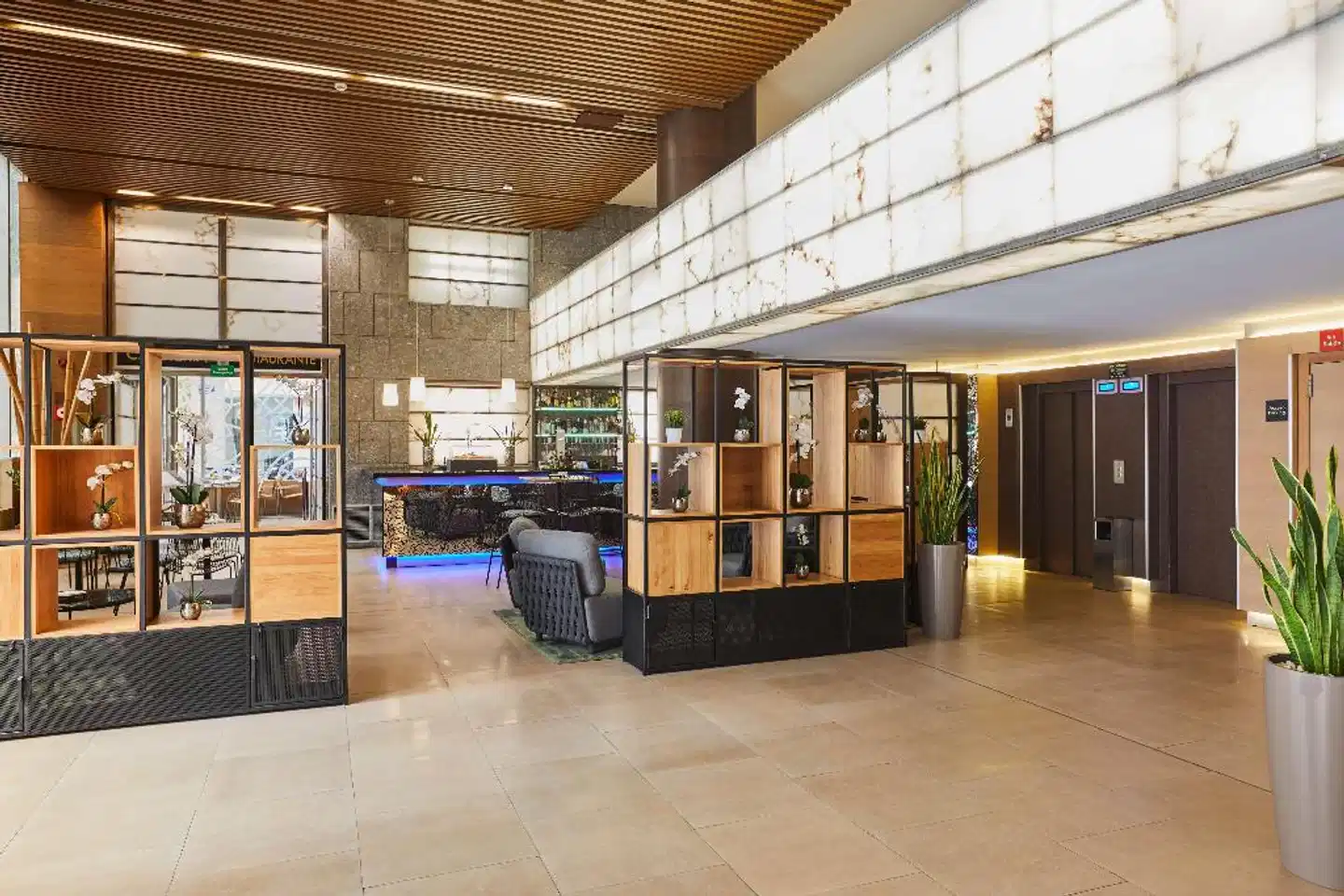 Silken Puerta Valencia Lobby