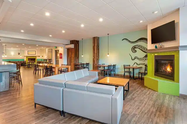 Best Western Plus Ocean View Resort Lobby