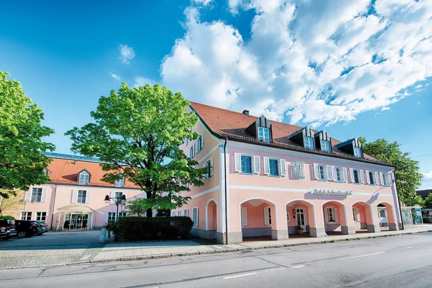 ACHAT Hotel SchreiberHof Aschheim Aussenansicht