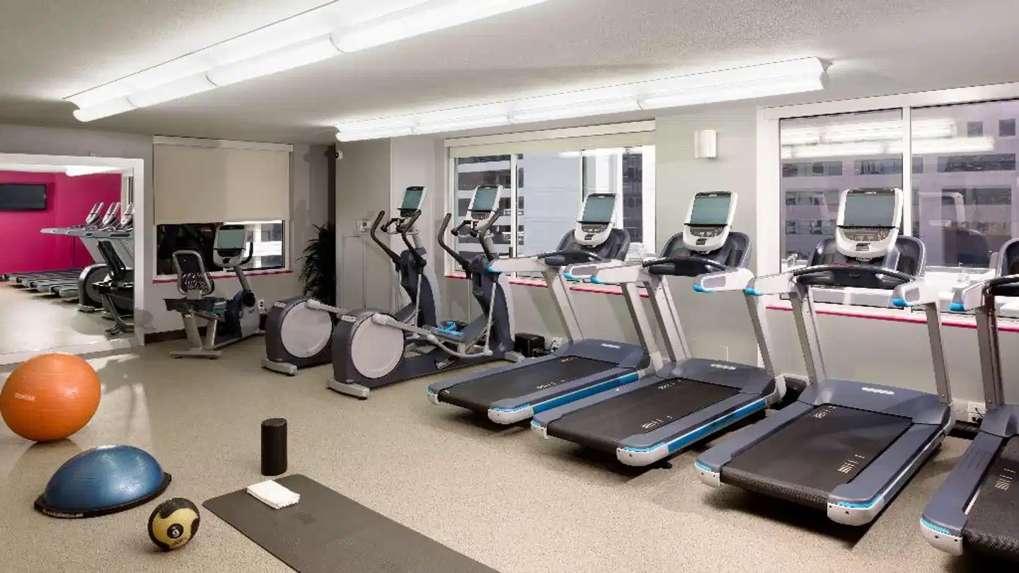 Hilton Woodland Hills/ Los Angeles Sport und Entertainment