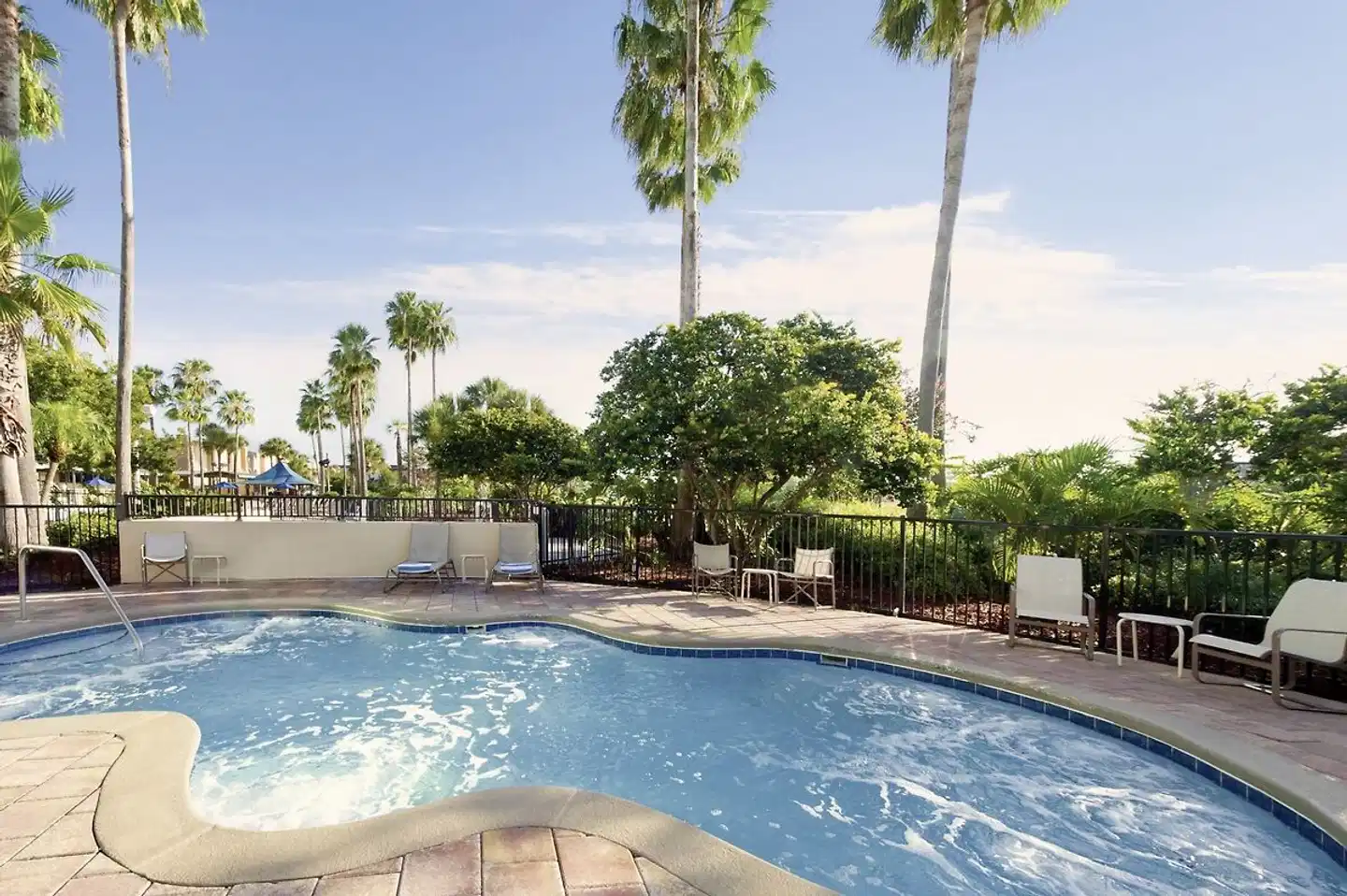 Doubletree Hotel Entrance to Universal Pool