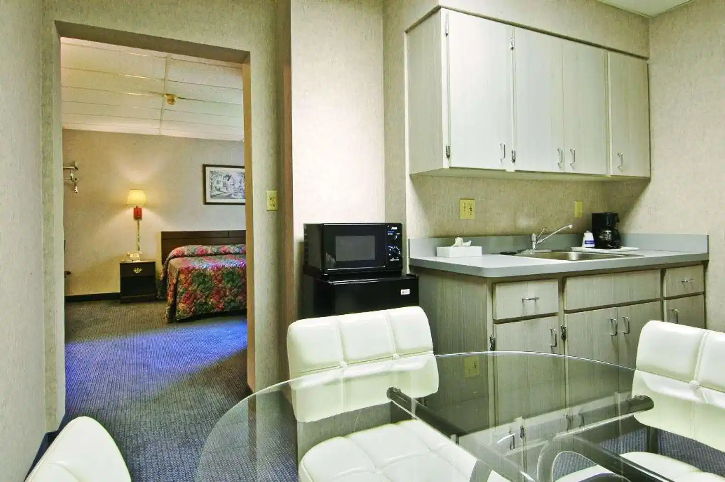 Travelodge by Wyndham Cleveland Lakewood Wohnbeispiel