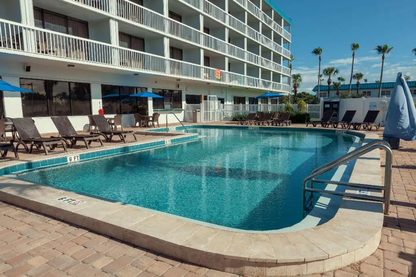 Best Western Cocoa Beach Hotel & Suites Pool