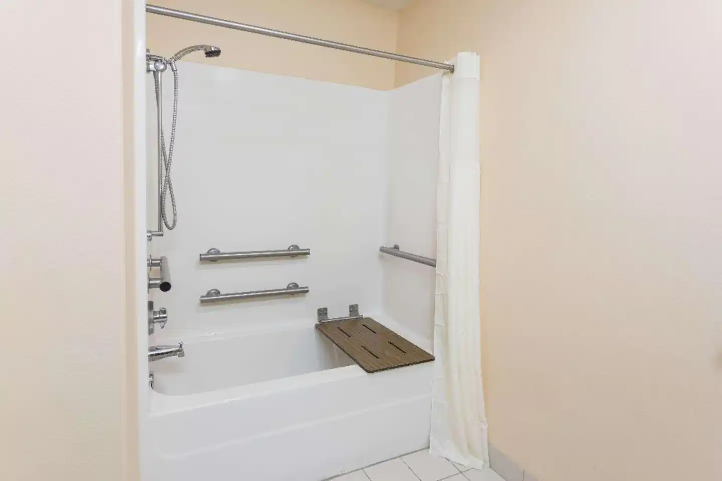 Days Inn & Suites by Wyndham Eunice Badezimmer