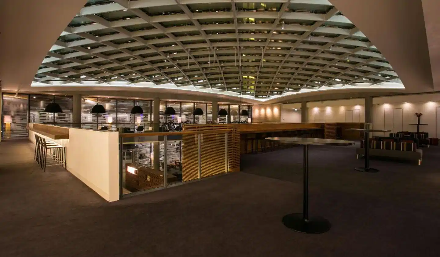 DoubleTree by Hilton London - Tower of London Lobby