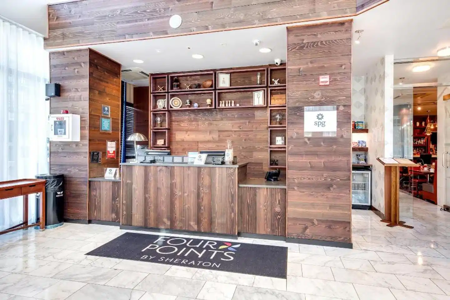 Vista LIC Hotel, BW Premier Collection Lobby