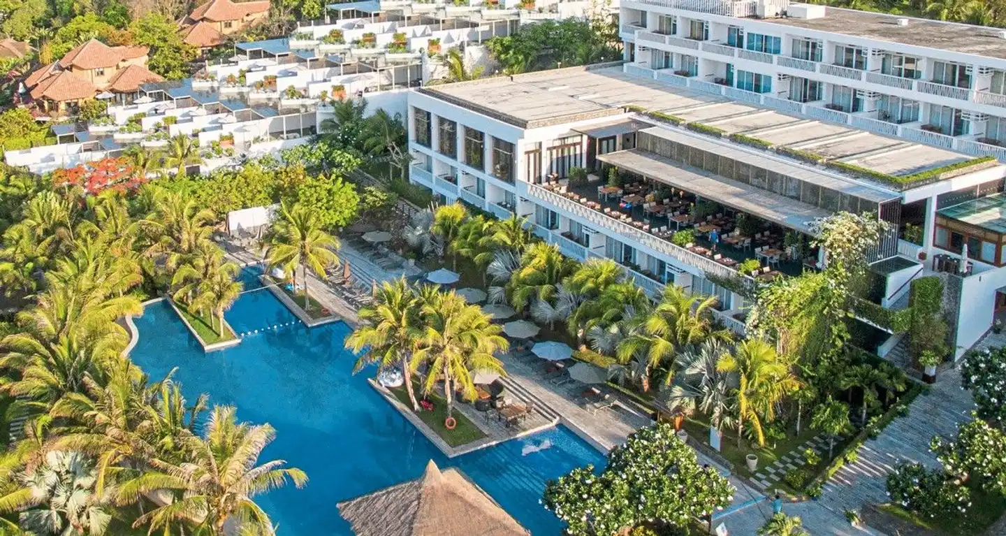 The Cliff Resort & Residences Pool