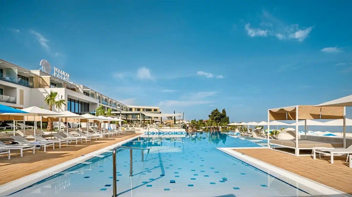 Marea Suites Valamar Collection Pool