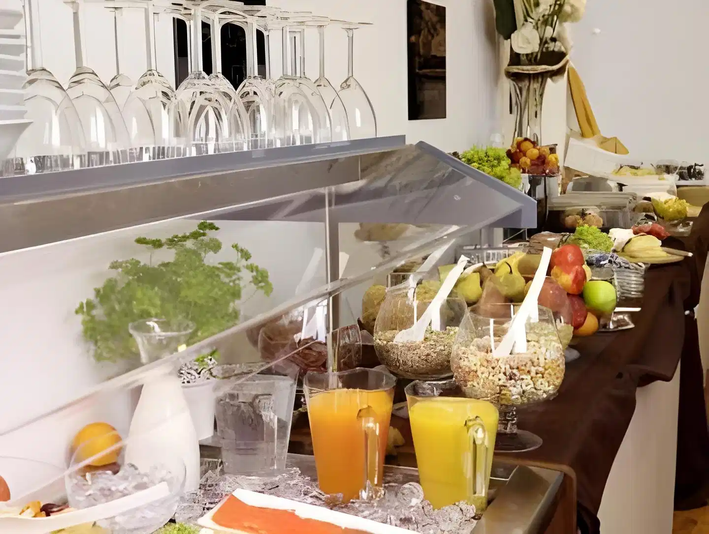 City Apart Restaurant