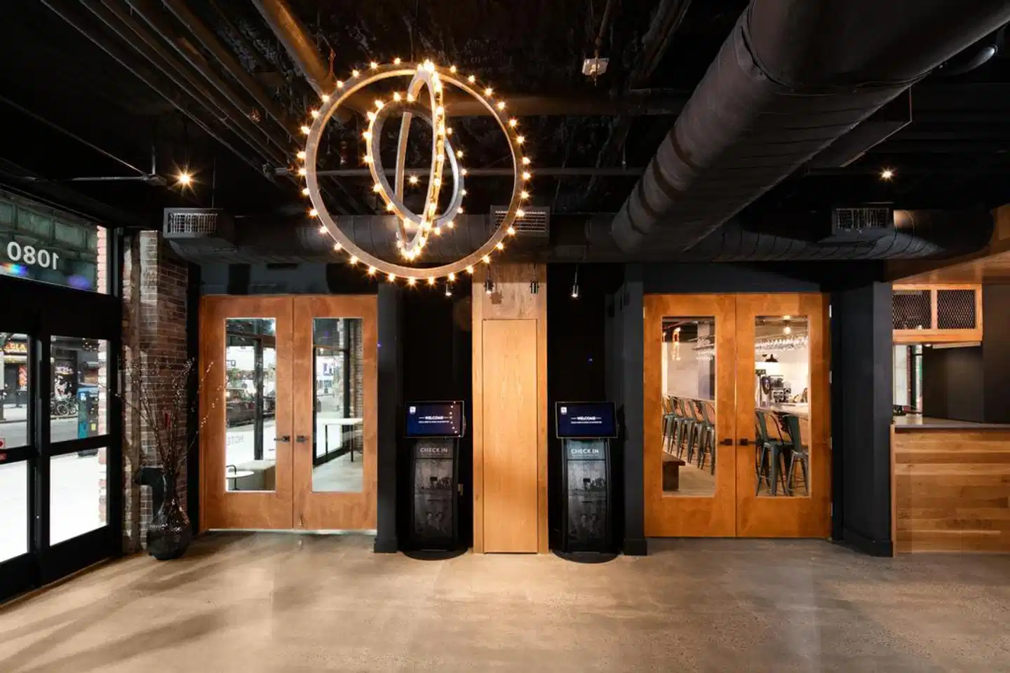 Hotel RL by Red Lion Brooklyn Lobby