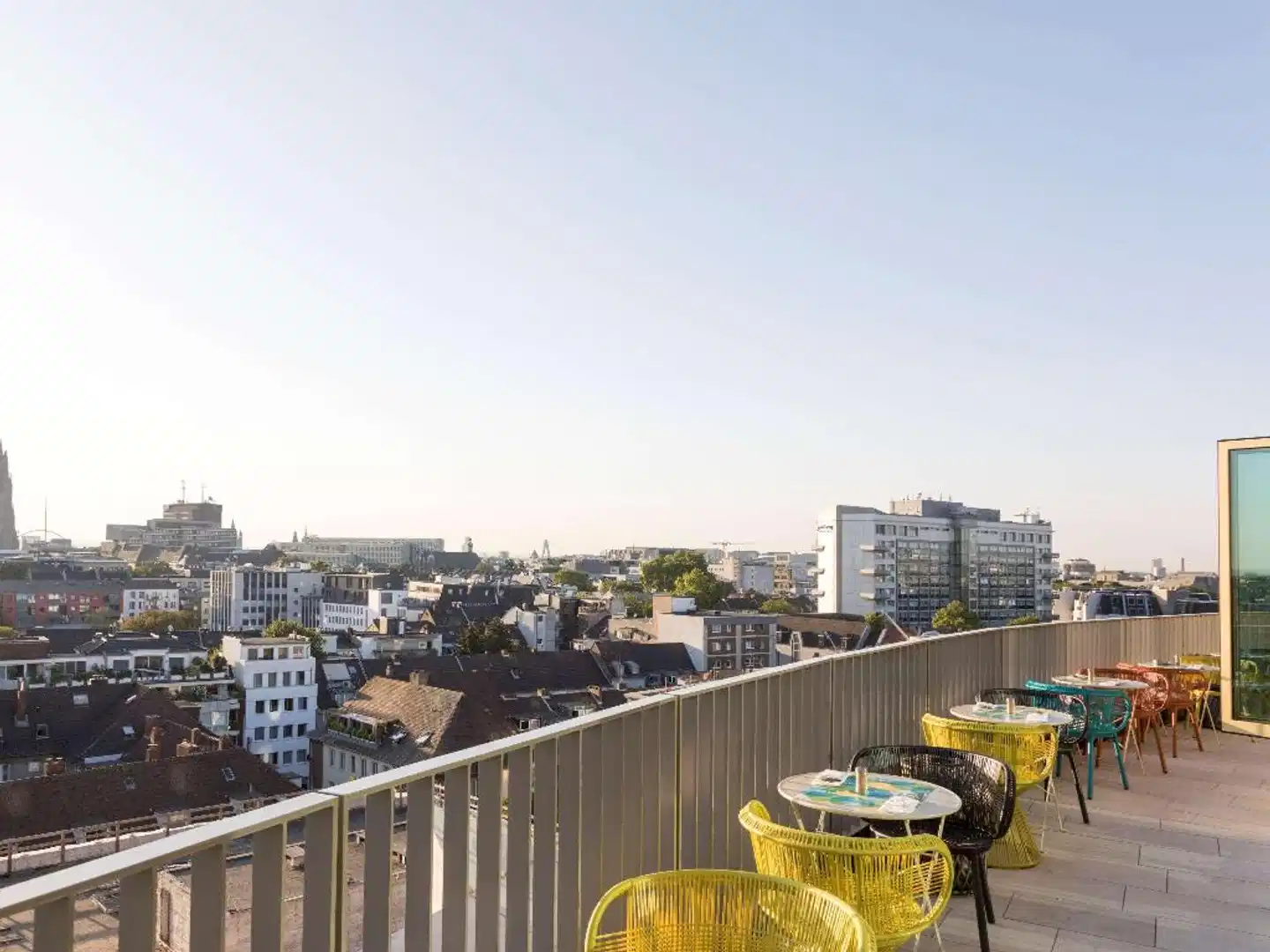 25hours Hotel The Circle Terrasse