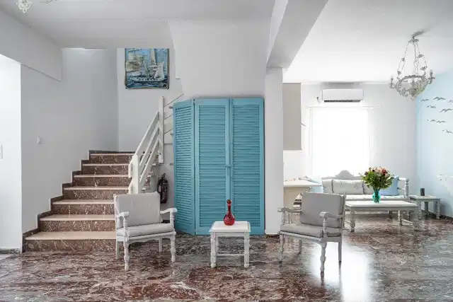 Iris Boutique Hotel Lobby