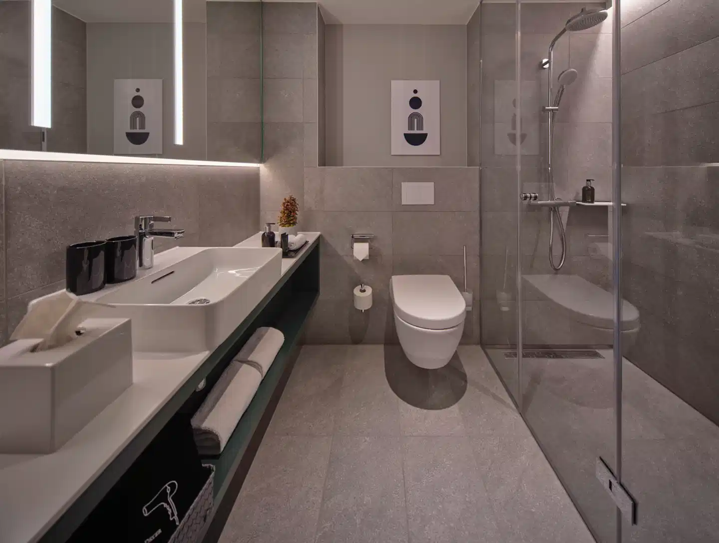 Adina Apartment Hotel Wiesbaden Badezimmer