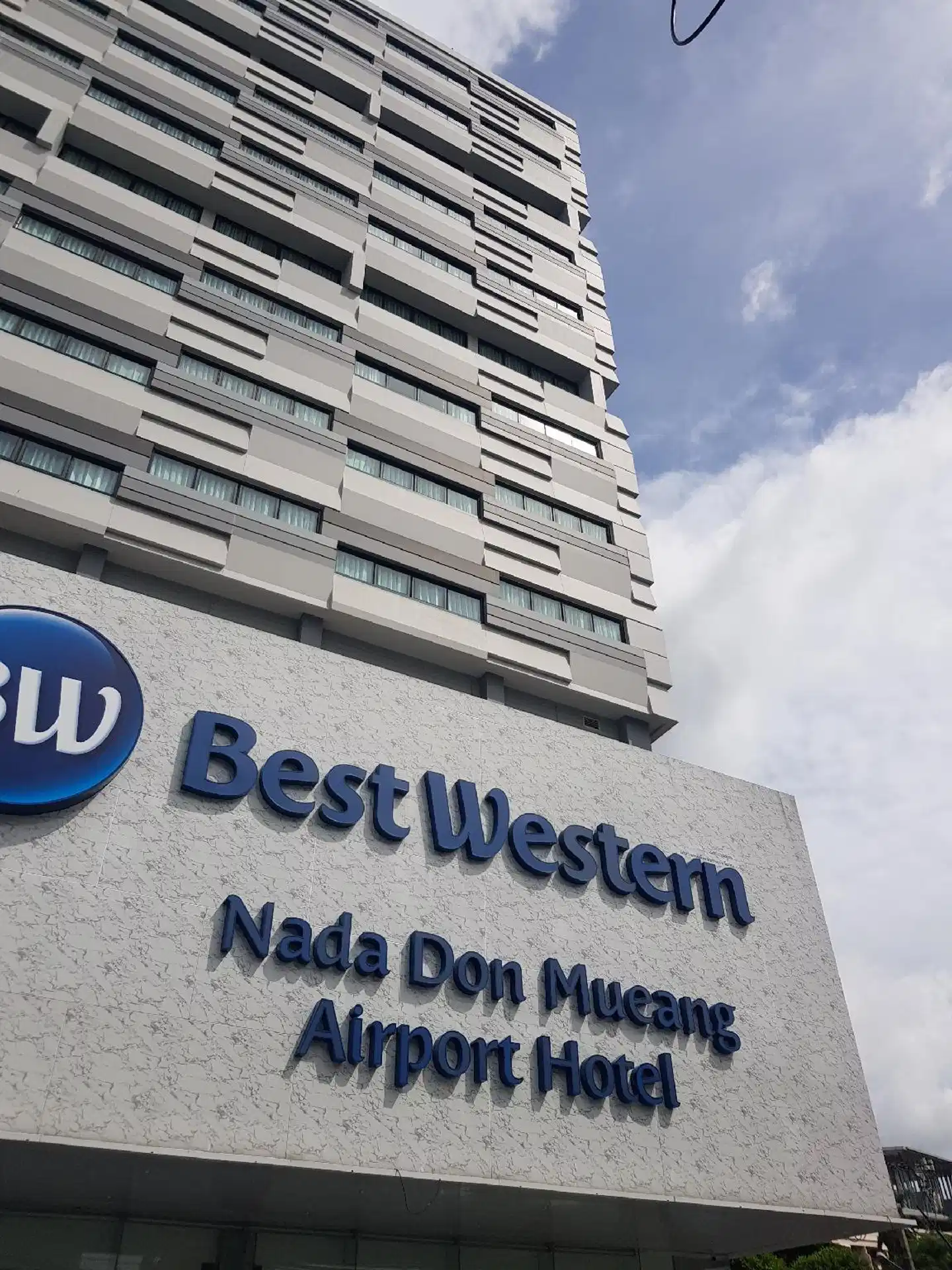 Best Western Nada Don Mueang Airport Hotel Aussenansicht