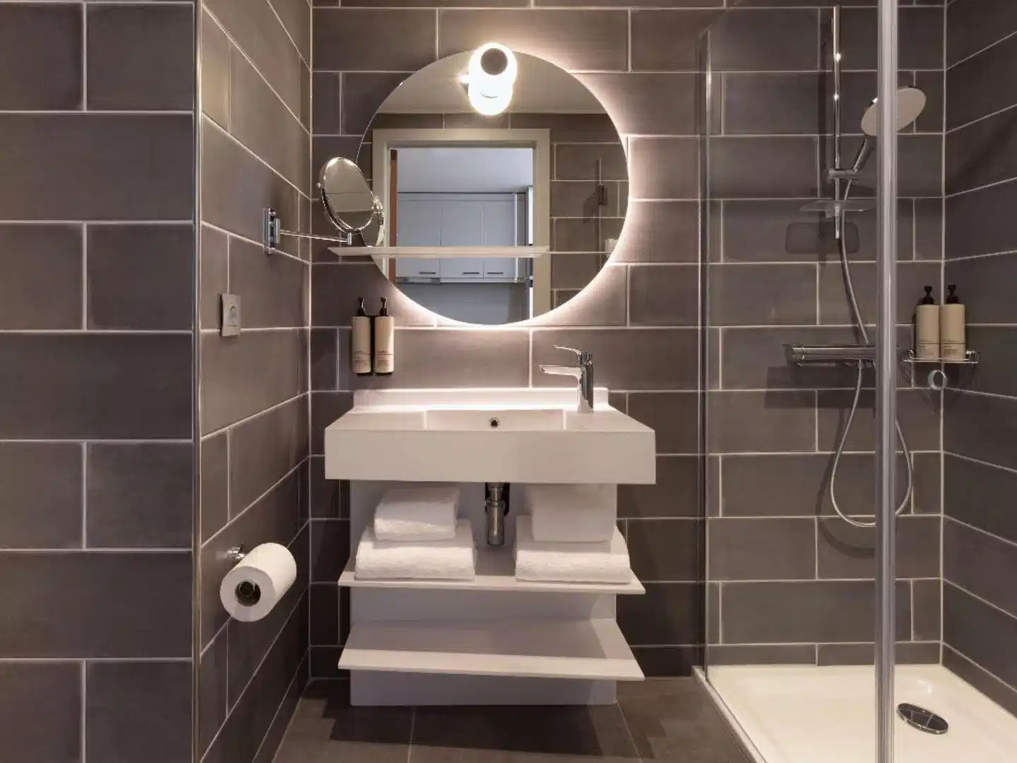 Aparthotel Adagio Antwerp City Center Badezimmer